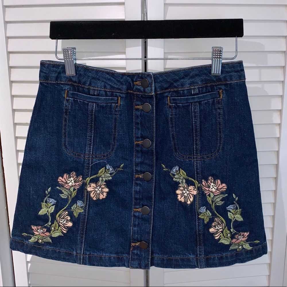 Embroidered Mini Skirt